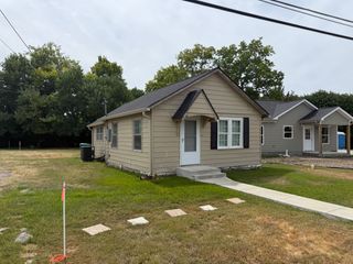 328 W Adams Ave, Lebanon, TN 37087