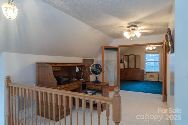 814 Barkers Creek Road, Whittier, NC 28789