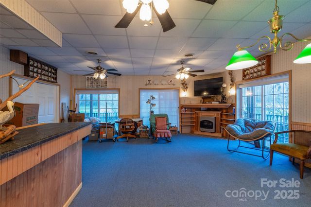 814 Barkers Creek Road, Whittier, NC 28789