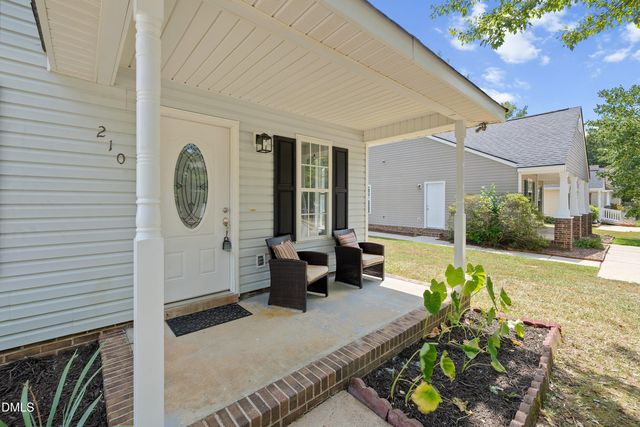 210 Highgate Circle, Wake Forest, NC 27587