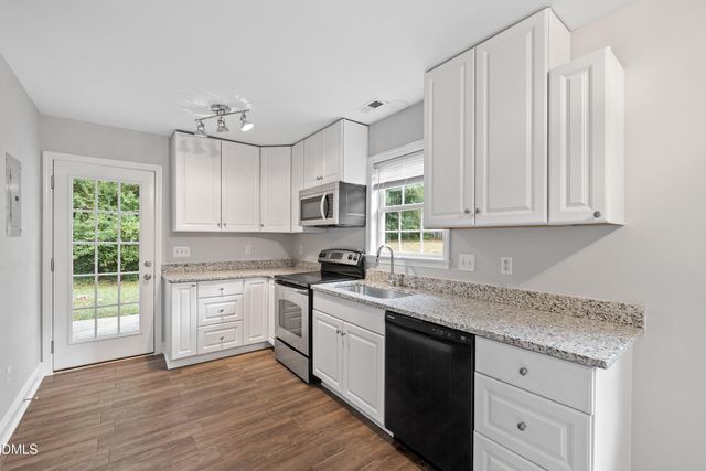210 Highgate Circle, Wake Forest, NC 27587
