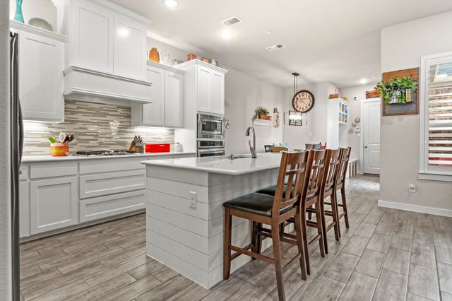 8789 Montreal Mews, North Richland Hills, TX 76180