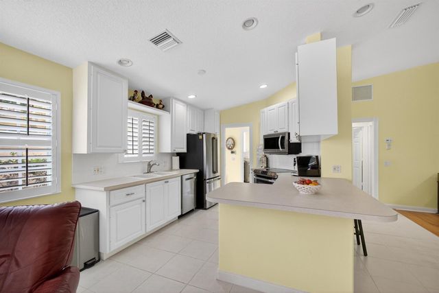 8522 SE Retreat Drive, Hobe Sound, FL 33455