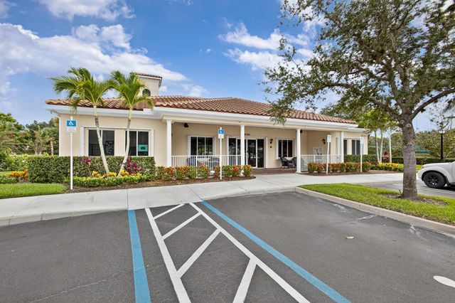 8522 SE Retreat Drive, Hobe Sound, FL 33455