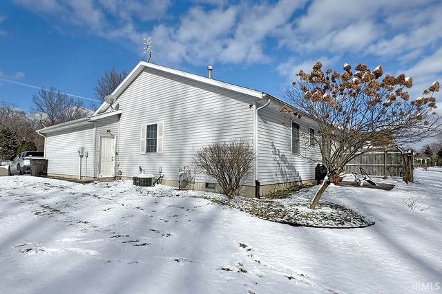 2015 Autumn Ridge Lane, Elkhart, IN 46514