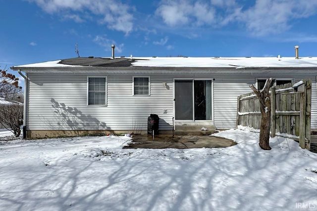 2015 Autumn Ridge Lane, Elkhart, IN 46514