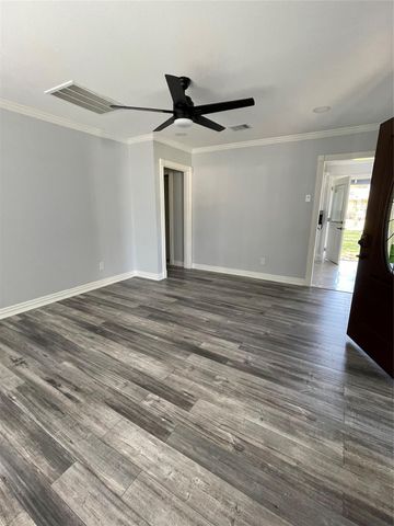 6721 Midfield Drive, Houston, TX 77092
