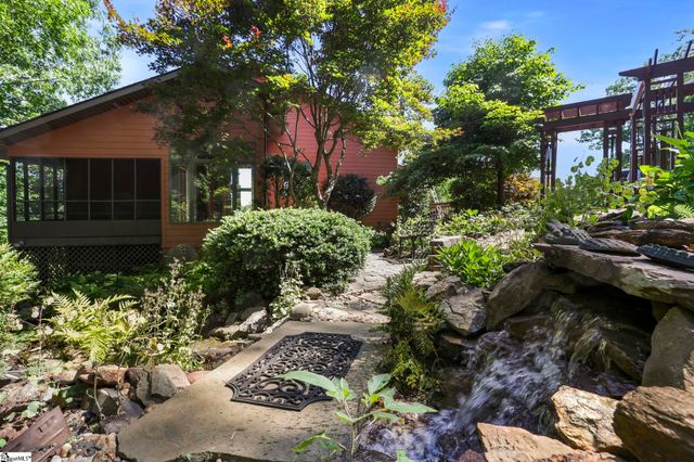 137 Laurel Falls Way, Greenville, SC 29609