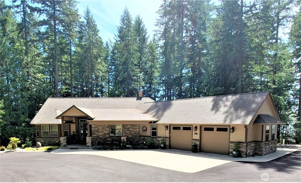 200 Kerr Road, Silverlake, WA 98645