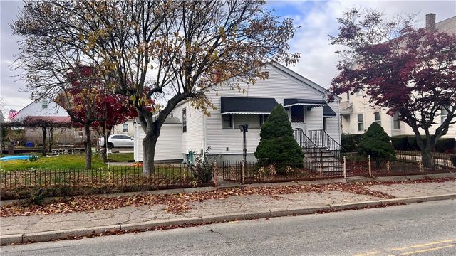 129 Glenbridge Avenue, Providence, RI 02909