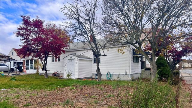 129 Glenbridge Avenue, Providence, RI 02909