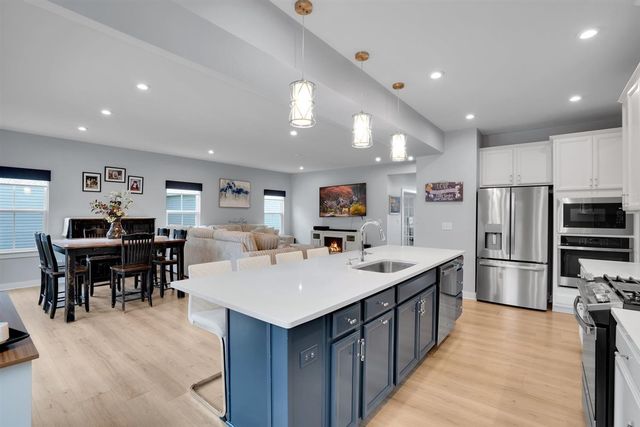 32301 N Allegheny Way, Lakemoor, IL 60051