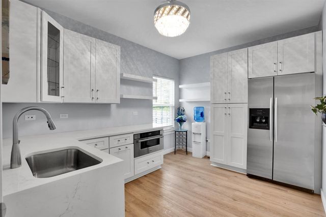 32301 N Allegheny Way, Lakemoor, IL 60051