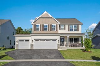 32301 N Allegheny Way, Lakemoor, IL 60051