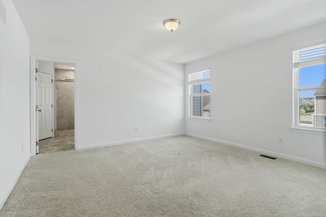 48643 Pioneer Avenue, Macomb Twp, MI 48042