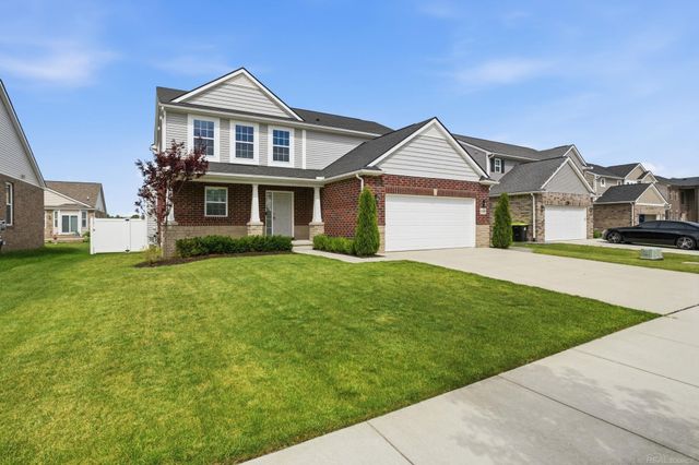 48643 Pioneer Avenue, Macomb Twp, MI 48042