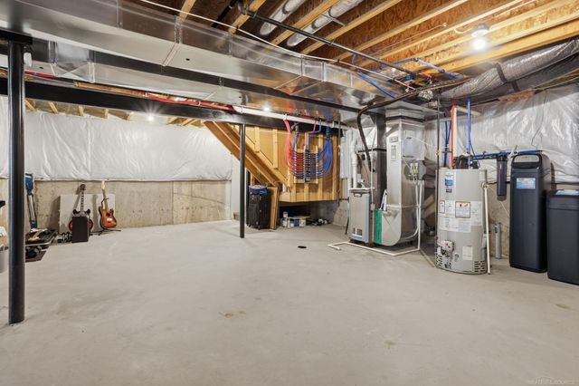 48643 Pioneer Avenue, Macomb Twp, MI 48042