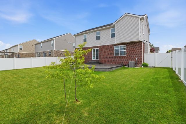 48643 Pioneer Avenue, Macomb Twp, MI 48042