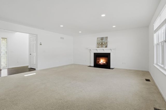 48643 Pioneer Avenue, Macomb Twp, MI 48042