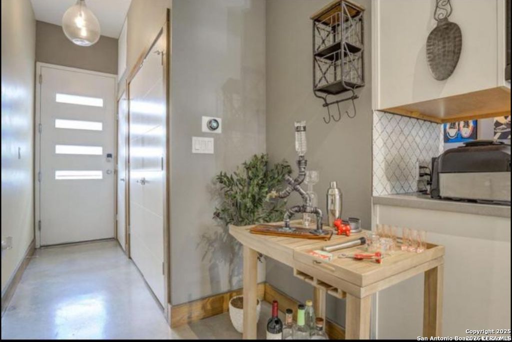 1542 N Alamo St Unit 203, San Antonio, TX 78215