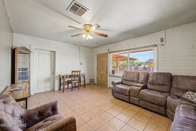 2826 E Rickey Vista, Tucson, AZ 85713