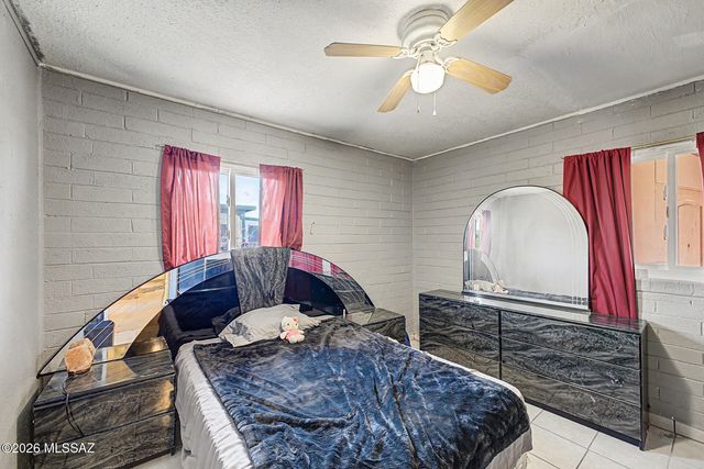 2826 E Rickey Vista, Tucson, AZ 85713