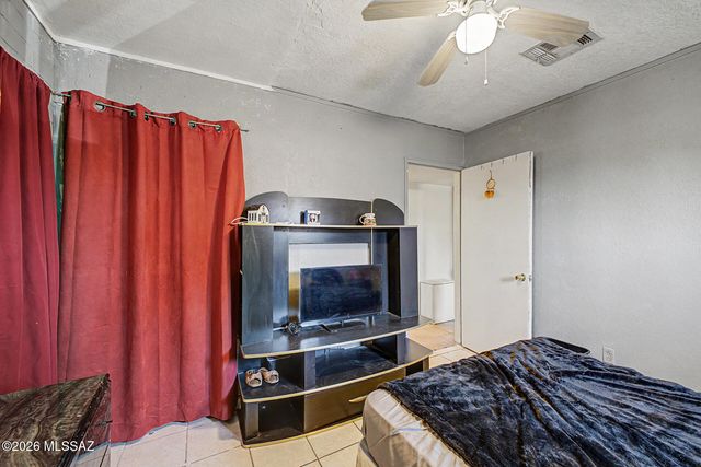 2826 E Rickey Vista, Tucson, AZ 85713