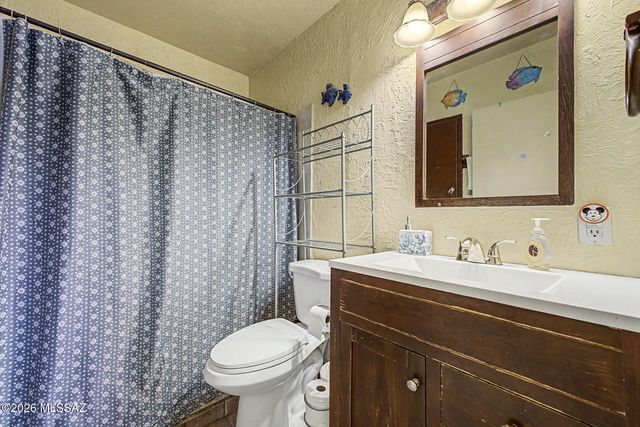 2826 E Rickey Vista, Tucson, AZ 85713