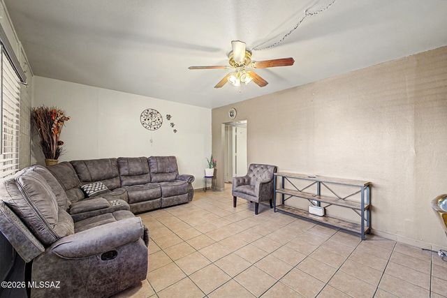 2826 E Rickey Vista, Tucson, AZ 85713
