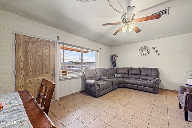 2826 E Rickey Vista, Tucson, AZ 85713