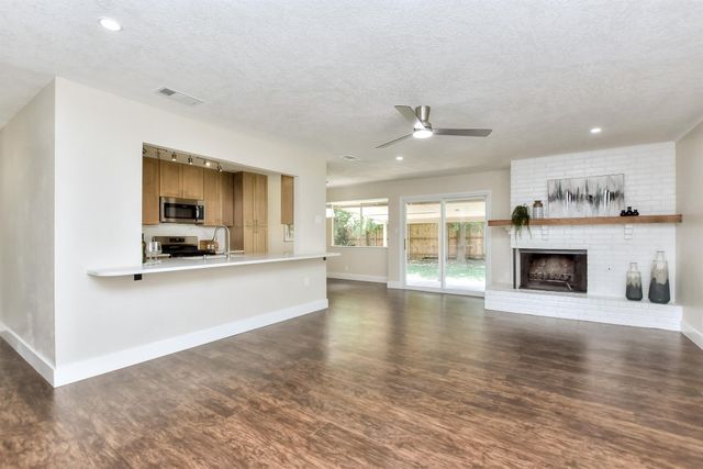 10610 Berthound DR, Austin, TX 78758