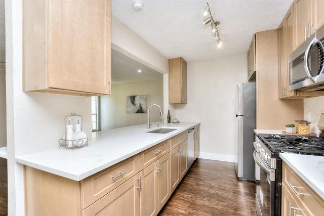 10610 Berthound DR, Austin, TX 78758