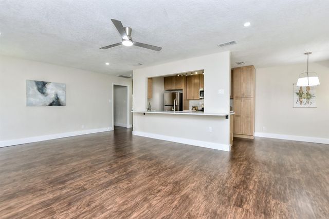 10610 Berthound DR, Austin, TX 78758