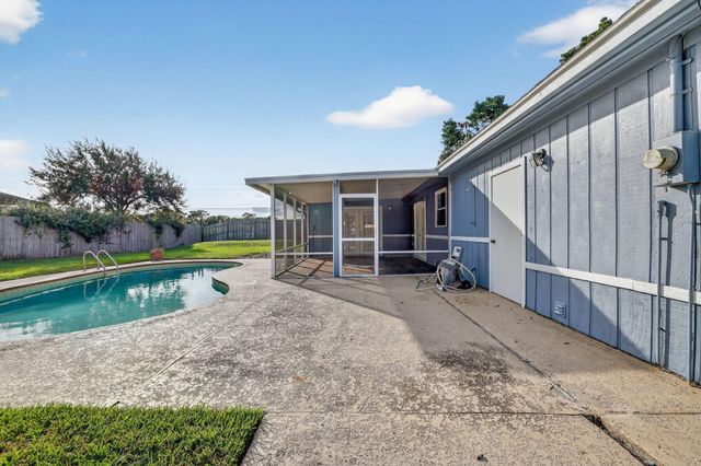 1125 Coral Street, Fort Pierce, FL 34982