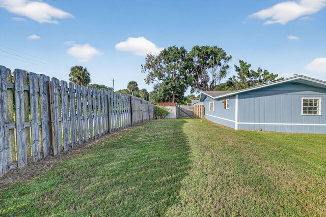 1125 Coral Street, Fort Pierce, FL 34982