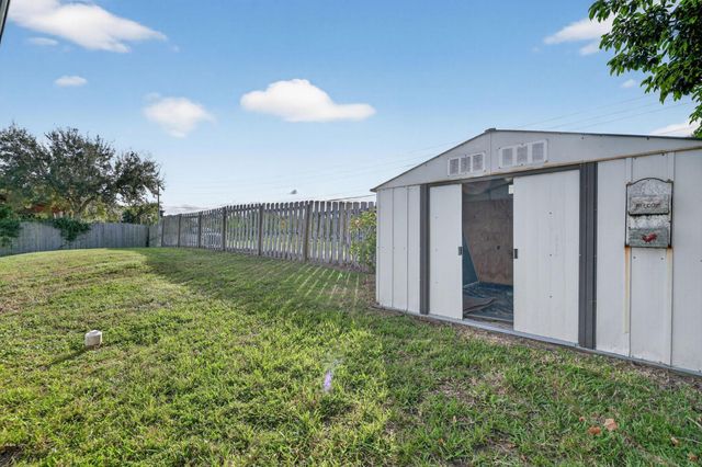 1125 Coral Street, Fort Pierce, FL 34982