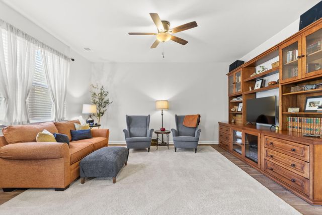 162 Oakwood Boulevard, Summerville, SC 29486