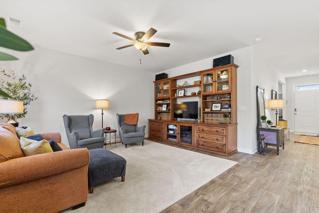 162 Oakwood Boulevard, Summerville, SC 29486