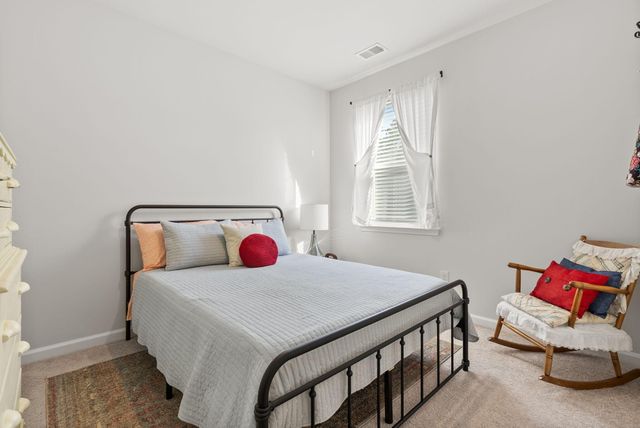 162 Oakwood Boulevard, Summerville, SC 29486