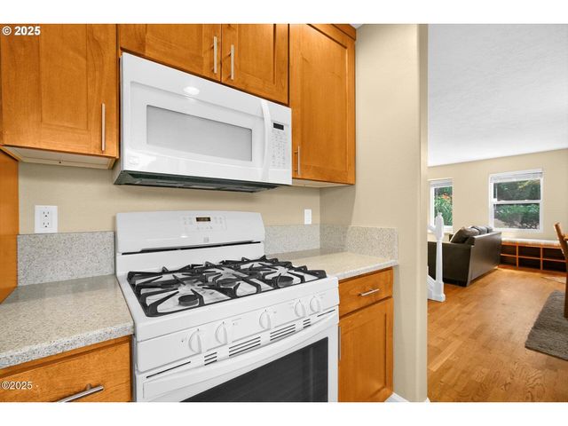1845 Nw 30TH St, Lincoln City, OR 97367
