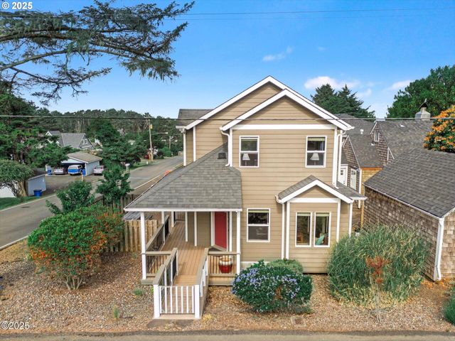 1845 Nw 30TH St, Lincoln City, OR 97367