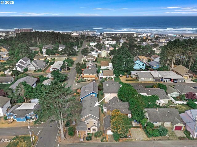 1845 Nw 30TH St, Lincoln City, OR 97367