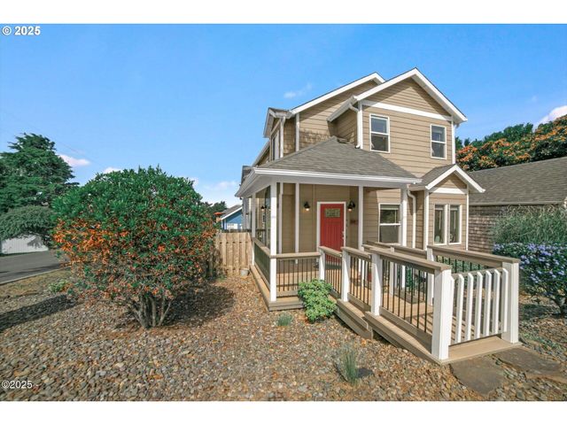 1845 Nw 30TH St, Lincoln City, OR 97367
