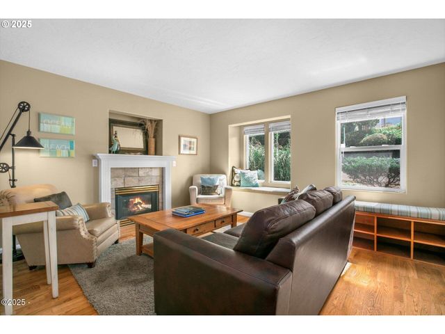 1845 Nw 30TH St, Lincoln City, OR 97367