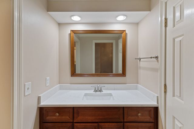 4105 Ashley Park Dr, Nashville, TN 37205