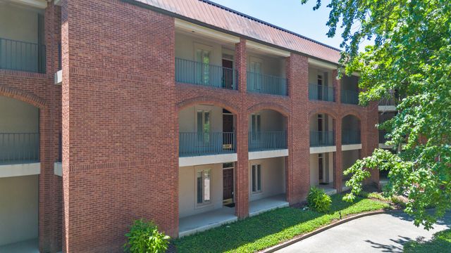 4105 Ashley Park Dr, Nashville, TN 37205
