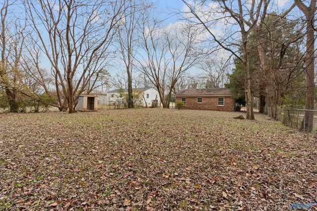 2710 Cave Avenue, Huntsville, AL 35810