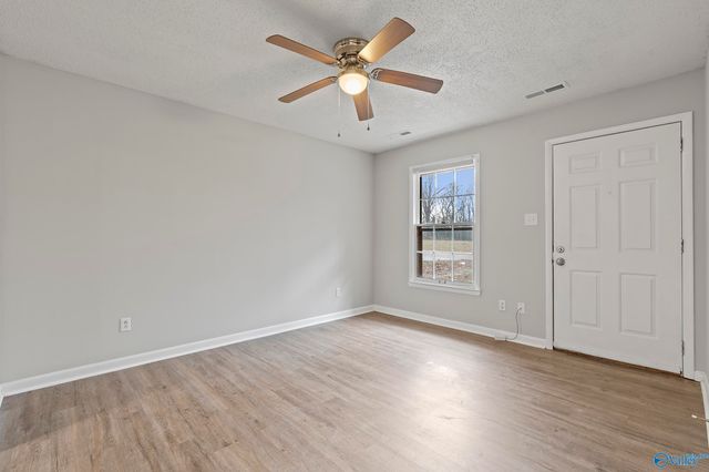 2710 Cave Avenue, Huntsville, AL 35810