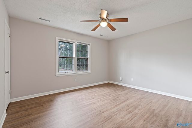 2710 Cave Avenue, Huntsville, AL 35810