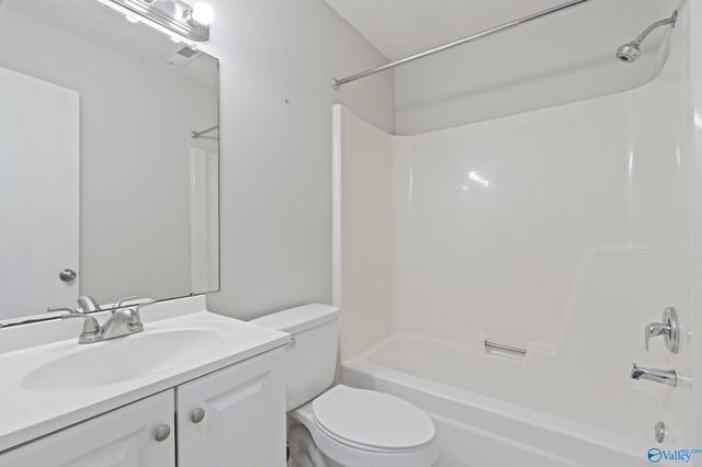 2710 Cave Avenue, Huntsville, AL 35810